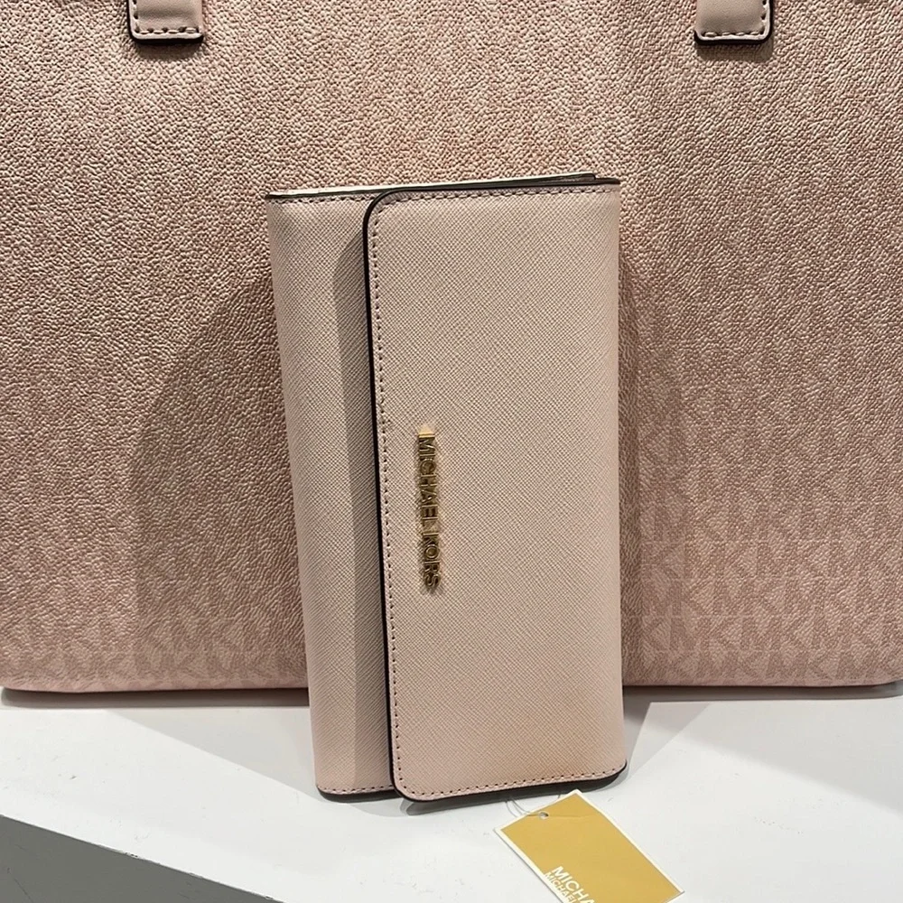 MICHAEL KORS JET SET TRAVEL LARGE TRIFOLD WALLET POWDER BLUSH COLOR - Picture 6 of 16